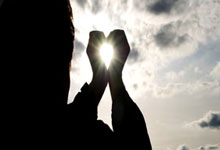 C7娱乐官网：领先12分也不保险！英超战火重燃，三大隐患困扰红军，还真输不的.